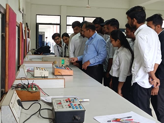 KIT Kanpur Infrastructure photo 13